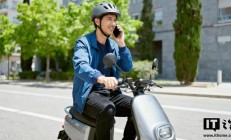 福建新规:骑电动自行车打电话、玩手机罚款 50 元,下月施行