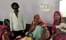 印度55岁女子生下第17个孩子 全家捡废品为生极度贫困:网友感慨对孩子不负责 !