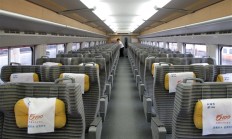 
        		高铁去泡面化引热议 广州已禁止！12306回应未接通知：南京、郑州等地正常卖 !	