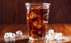 这个习惯很危险！男孩喝冰饮后突发急性心肌梗死去世