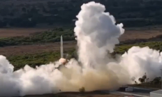 澳大利亚首枚火箭升空14秒坠地爆炸:火箭公司仍宣布发射成功